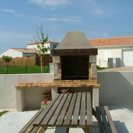 Maison Piscine Couverte Semesterbostad Saint-Georges-de-Didonne