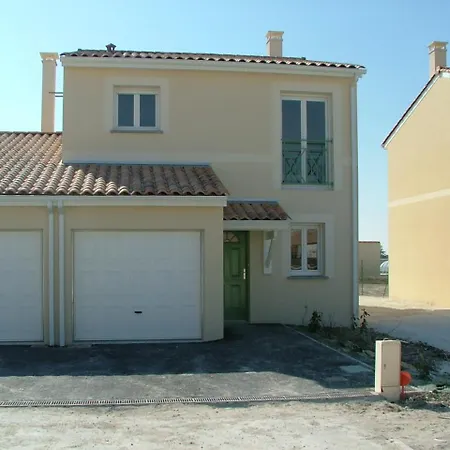 Maison Piscine Couverte Semesterbostad *