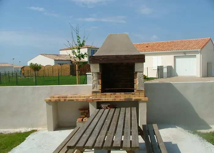 Maison Piscine Couverte Сasa de vacaciones Saint-Georges-de-Didonne