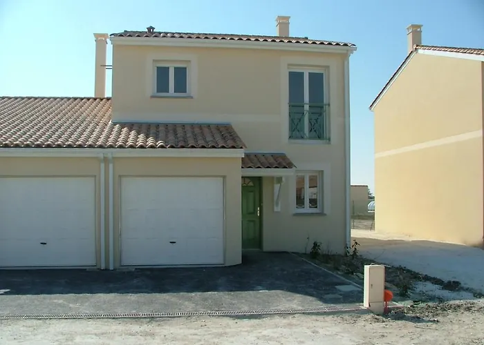 Maison Piscine Couverte Сasa de vacaciones *